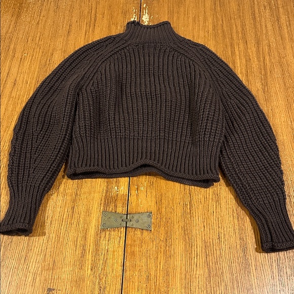 H&M Dark Brown Heavy Turtleneck Sweater - Picture 5 of 5